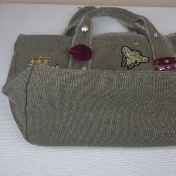 Steve Madden Canvas Military Inspired Tote Bag Patches Green New - Picture 4 of 7
